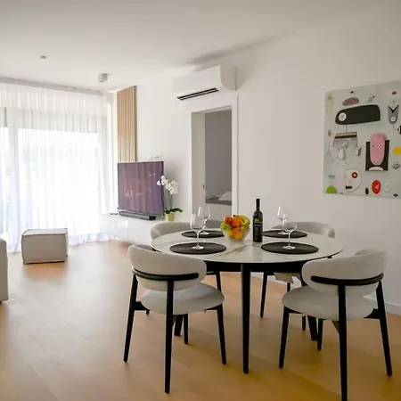 아파트 Apartman Marija